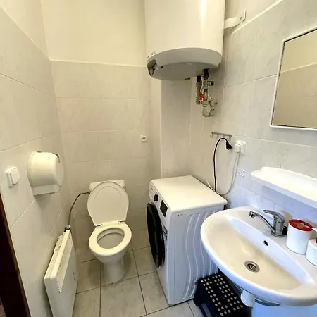 Apartment Uzkokolejky - Kunzak - Lomy